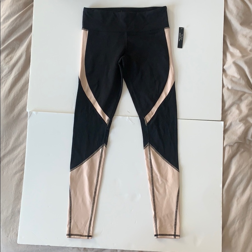 New w/ tags Alo colorblock legging size S